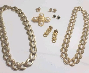 Vintage Jewelry Lot Bold Gold Toned Chunky Retro 80s 90s - Picture 1 of 7