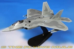 Hobby Master 1:72 F-22A Raptor USAF 412th TW, 411th FLTS Raptor 07 - Picture 1 of 8