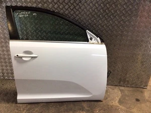 KIA SPORTAGE MK3 TÜR VORNE FAHRERSEITE RECHTS IN WEISS WD KOMPLETT 2010-2015 - Bild 1 von 24