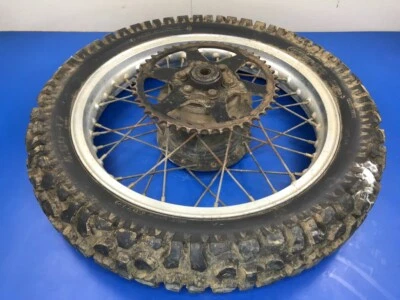 Llanta trasera 82 Yamaha XT250 XT 250 350 OEM cubo piñón neumático 17" Foto 1 de 4