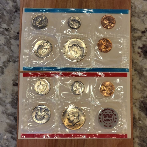 1972 U.S. Mint Set - 11 Uncirculated Coins in Original Government Packaging Cover