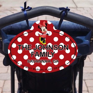 Targhetta Nome Passeggino e Scooter Disney Personalizzata - Insegna ID Famiglia Parchi - Foto 1 di 16