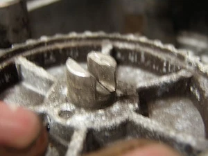 POLARIS RMK 800 2001 WATER PUMP ASSEMBLY (SLOT WORN ) - Bild 1 von 1