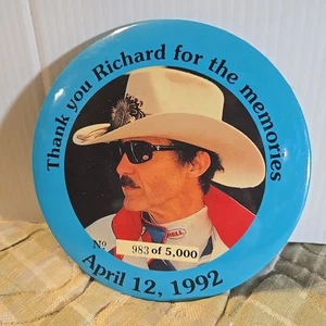 6" #43 RICHARD PETTY STP RACING BUTTON 1992 LE #983/5,000 (NOT PERFECT) - Picture 1 of 14