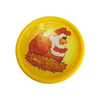 Fisher Price Barnyard Bingo game replacement piece yellow hen chicken coin token - image 1 of 3