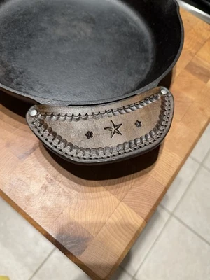 CUSTOM BUILT Leather Cast Iron Skillet Holder ASSIST Handle Cover