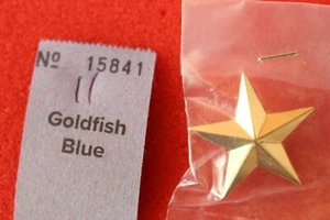 Games Workshop Warhammer 40k Star Pin Badge Adeptus Custodes New Black Library - Picture 1 of 2