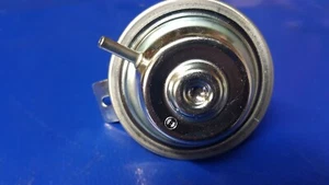 Mercedes M114, W114 250CE – Vacuum advance mechanism - 000 158 48 18, 0001584818 - Picture 1 of 6