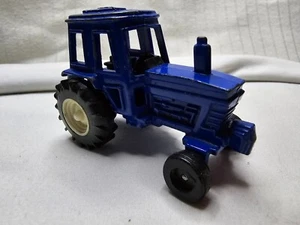 VTG Unbranded Royal Blue Tractor 1:64 Good Condition - Picture 1 of 7
