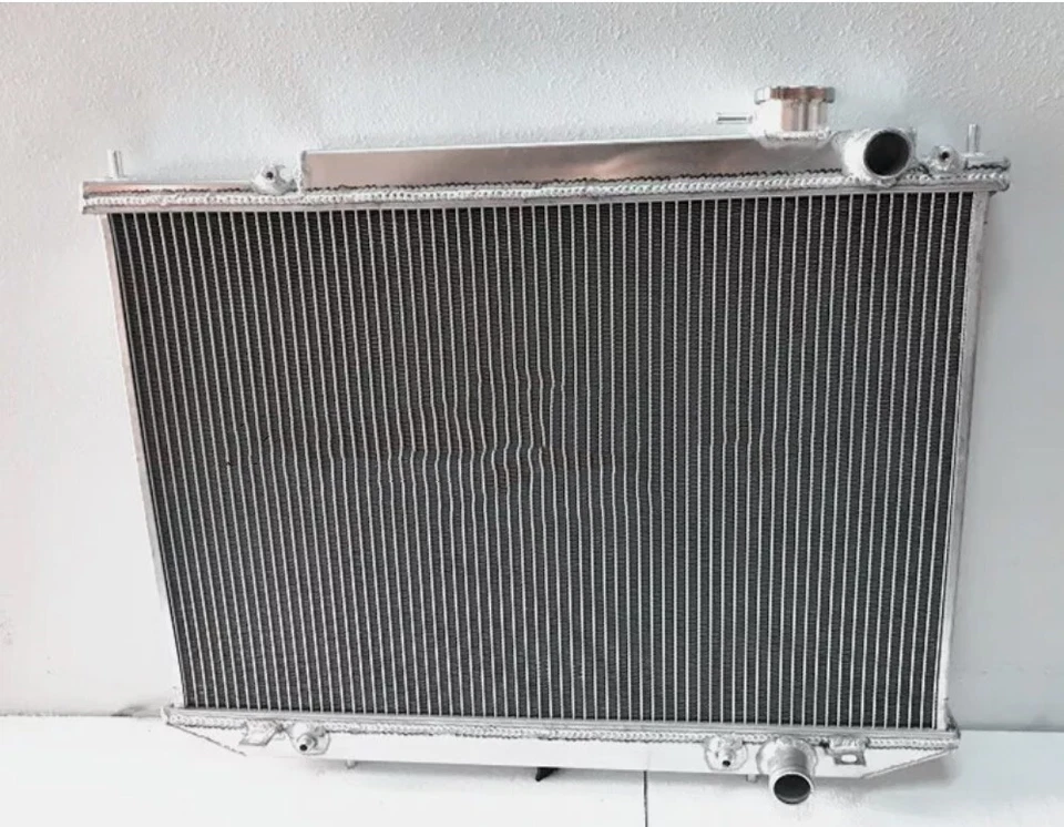 Radiador de aluminio de 3 filas para 01-03 Infiniti QX4/01-04Nissan Pathfinder 3,5 L V6 Foto 1 de 1