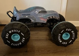 Hot Wheels Monster Trucks RC Toy 1:6th Scale Mega-Wrex - Picture 1 of 7