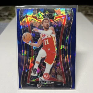 2024-25 Panini Select - #341 Trae Young Mezzanine Level Blue Ice Atlanta Hawks - Bild 1 von 2