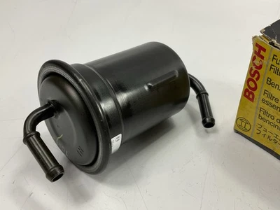 Топливный фильтр Bosch 71551 для Mazda 929 1988-1991 годов выпуска - Изображение 1 из 4