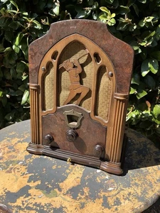 Jackson Bell 1933 Modelo 25-AV Peter Pan Mini Catedral Tubo Radio con Cajón - Imagen 1 de 17