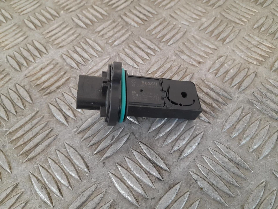 VAUXHALL ASTRA K Mk6 2015-2021 Air Flow Meter 12671625 - Image 1 of 4