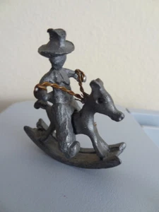 ZINN MINIATUR ROCKIN COWBOY AUF PFERD - Bild 1 von 6