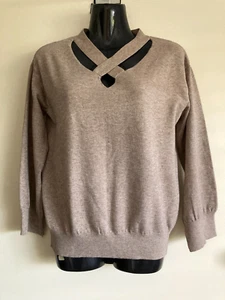 On Style sz M Fine Knit Long bell sleeve sweater crossover cutout neck feature - Picture 1 of 7