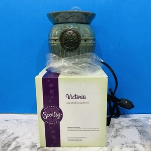 Scentsy VICTORIA (TEAL WITH FLOWER SEAL) Full Size Wax Warmer NEW - Picture 1 of 5