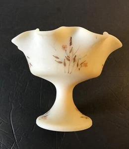 Vintage - Fenton - 6" Custard Hand Painted Ruffled Pedestal Bowl Dish - Signed - Picture 1 of 7