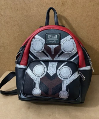 Mini Mochila Loungefly Thor Marvel Amor y Trueno Roja Negra Parques Disney Foto 1 de 4