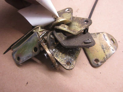 Suportes diversos de montagem em banheira Yamaha Apex 1000 EFI Mountain 2006 - Imagem 1 de 3