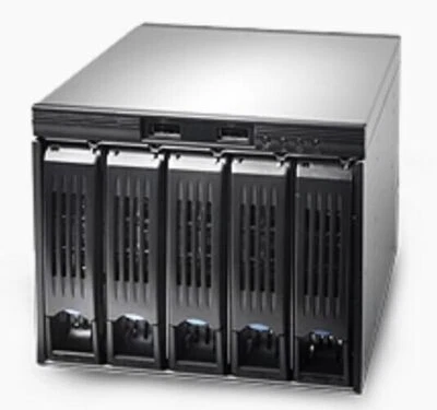 ChenBro SK33502H08*13709 5B 3.5HDD Enclosure w 12Gb s SAS & SATA Backplane - Image 1 of 2