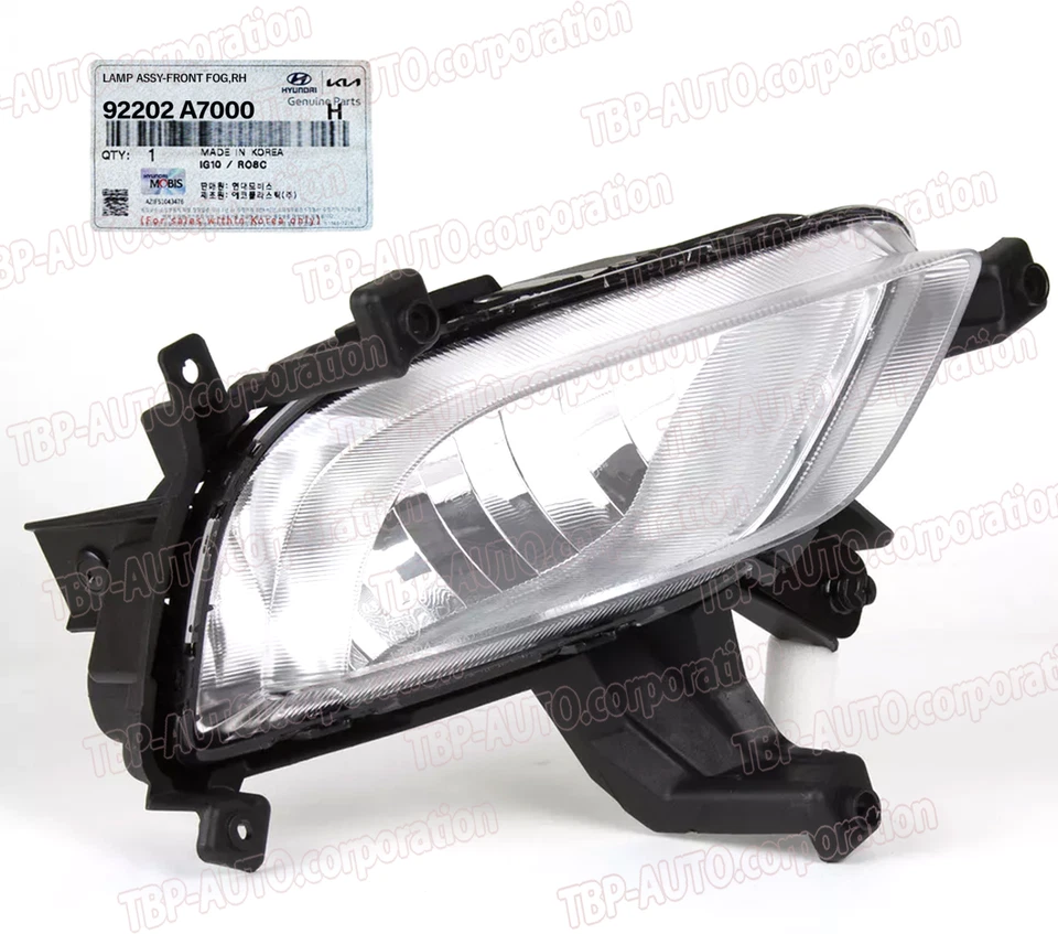 GENUINE ® FOG LIGHT RIGHT PASSENGER FOR 2012-2015 KIA FORTE 92202A7000 - Image 1 of 1