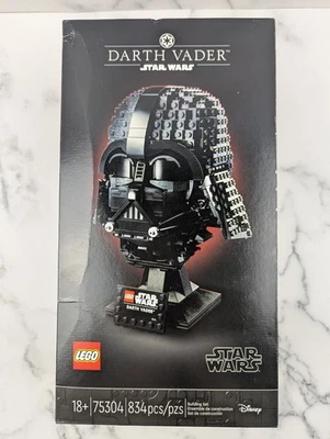 LEGO Star Wars: Darth Vader Helmet (75304) - Image 1 of 4