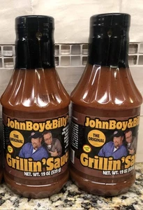 2 Bottiglie John Boy and Billy's Originale Barbecue Grillin Sauce BBQ - Foto 1 di 6