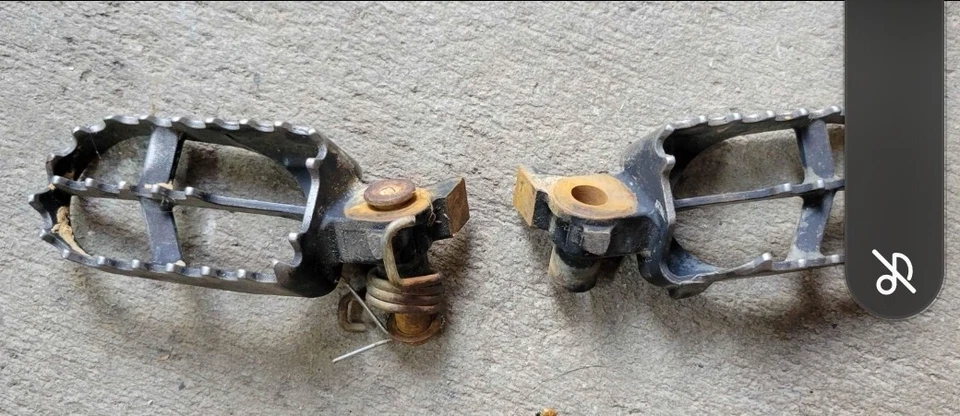 ⭐CLAVIJA DERECHA IZQUIERDA YAMAHA YZ65 YZ85 YZ125 YZ250 WR YZ250F WR450F YZ426⭐ Foto 1 de 1