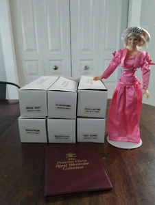 Bambola vintage Danbury come nuova collezione The Princess Diana Royal Wardrobe e 7 abiti - Foto 1 di 12