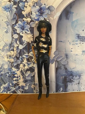 New Black Top With Daisies, Black Pants, Accessories, Free Gift 🎁￼￼ - Image 1 of 4