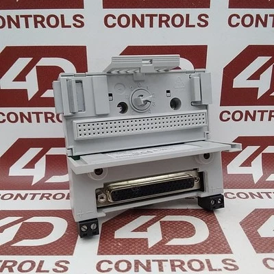 1794-TB62DS | Allen Bradley | Flex I/O Terminal Base, 62 Pin, Used (UPP), Ser A - Image 1 of 2