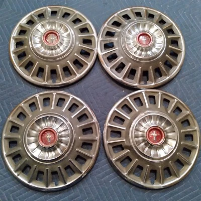 1968 年福特野马 14 英寸车轮盖轮毂盖 14 Coupe 快背小马 68 67 Conv — 第 1/4 张图片