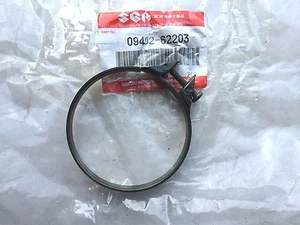 NEW Genuine Suzuki GSX-R750 SRAD 1996-1999 Inlet Manifold Clamp 09402-62203 - Picture 1 of 2