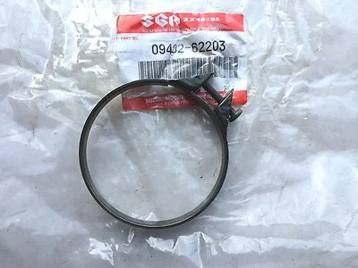 Abrazadera colector de entrada Geniune Suzuki GSXR750 SRAD 96-99 NUEVA 09402-62203 Foto 1 de 2