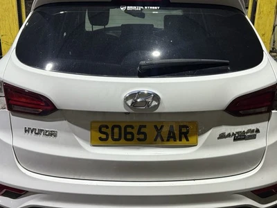 2017  HYUNDAI SANTA FE 5 Door WHITE Bootlid / Tailgate 2012-2017 - Image 1 of 2