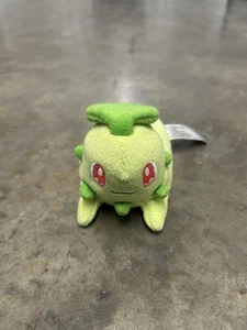 Pokemon Center Original Waschbare Plüsch Puppe Chikorita aus Japan - Bild 1 von 4