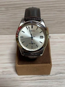 Reloj de cuarzo Grand Seiko 8N65-8000 esfera plateada acero inoxidable funcionando - Imagen 1 de 11