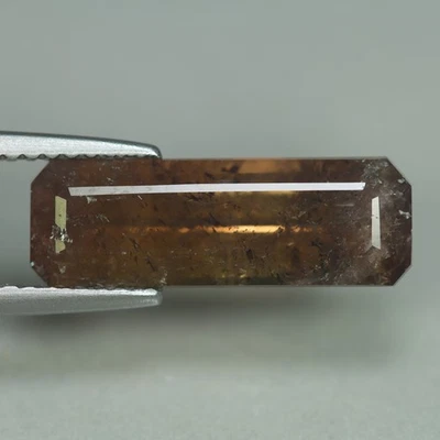 3,96 Cts_Colección Antigua Rara_AXINITA 100 % Natural Sin Calentar_Tanzania Foto 1 de 3