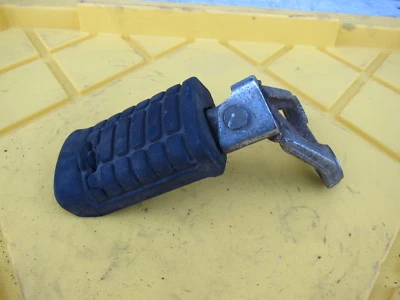 1984 Honda V30 Magna VF500 VF 500 OEM APOIO PARA OS PÉS DIANTEIRO ESQUERDO PEG STEP - Imagem 1 de 4