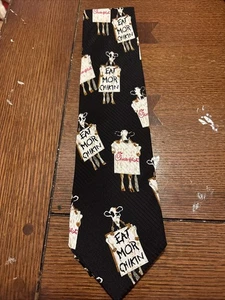 Cravatta Chick-Fil-A Black Cows Holding "Eat Mor Chikin" Insegne Novità - Foto 1 di 5