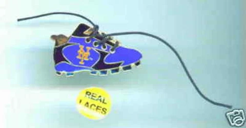 NY N.Y. New York Mets athletic shoe real laces cleats spike lapel pin Cover