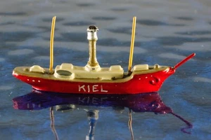 Feurschiff  2 Hds Kiel Hersteller Wiking 616a/1/2aK ,1:1250 Schiffsmodell - Bild 1 von 3