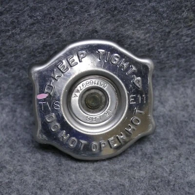 Tapa de presión del radiador Dodge Journey 3.6 2011-2018 55116897AA OEM 76718 Foto 1 de 4