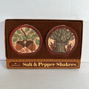 VTG NIP Hallmark Acorns & Wheat Salt & Pepper Shakers Plastic made to look Wood - Picture 1 of 5