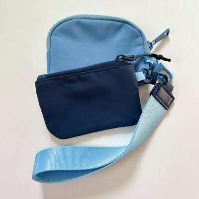 ¡NUEVO! Llavero CARTERA DOBLE MUÑECA Azul Duo, Mini Bolsas Doble Cremallera Lulu Dupe Foto 1 de 4
