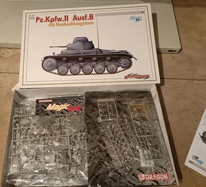 Cyber hobby 1/35  Pz Kpfw II  Ausf B mit Beobachtungsturm - Foto 1 di 1