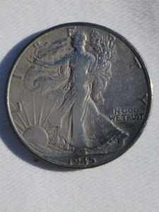 Medio dólar Walking Liberty 1945 P como nuevo - Imagen 1 de 9