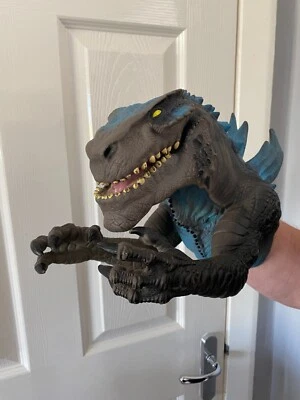 Vintage Godzilla 1998 TOHO Rubber Hand Puppet Approx 11" Tall Good Condition - Image 1 of 4